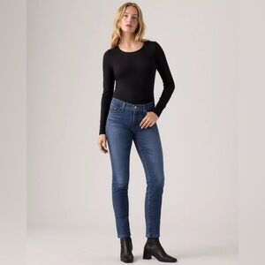 Levi's 312 Shaping Slim Women’s Jeans - 26x30 - NWT